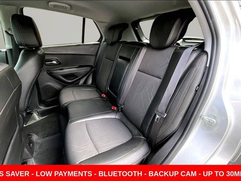Used 2018 Chevrolet Trax LT w/ LT Convenience Package image 20