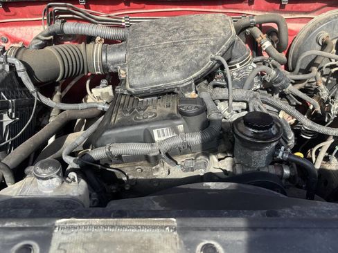 Used 2010 Toyota Tacoma 4x4 Regular Cab image 48