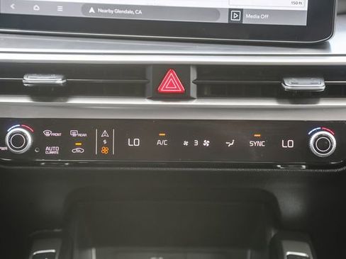Certified 2024 Kia Sorento S w/ Panoramic Sunroof Package FWD image 15