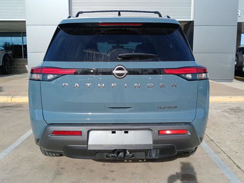 Used 2026 Nissan Pathfinder Platinum w/ Cargo Package FWD image 9