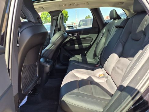Used 2023 Volvo XC60 B5 Plus w/ Protection Package Premier AWD/4WD image 31