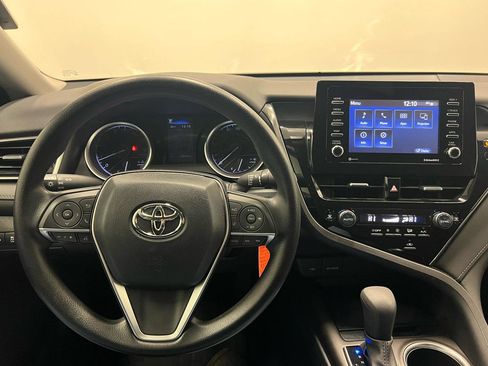Used 2023 Toyota Camry LE image 19
