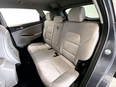 Used 2018 Hyundai Tucson SE AWD/4WD image 25