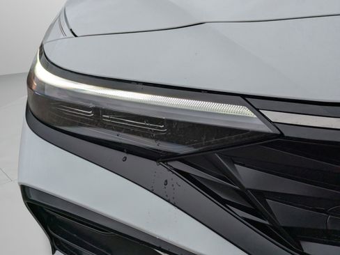 New 2026 Hyundai Elantra Limited FWD image 13