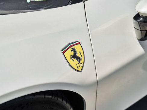 Used 2022 Ferrari SF90 Spider AWD/4WD image 10