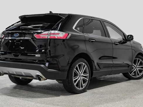 Used 2019 Ford Edge Titanium image 6