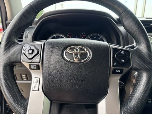 Used 2019 Toyota 4Runner Limited AWD/4WD image 21