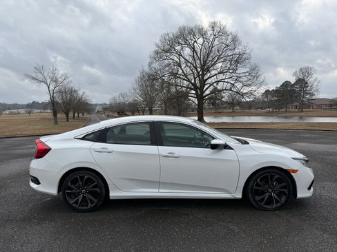 Used 2020 Honda Civic Sport image 6