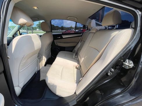 Used 2017 Subaru Legacy 2.5i Premium image 32