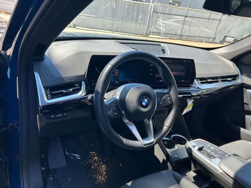 Used 2026 BMW X1 xDrive28i AWD/4WD image 2