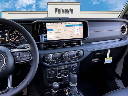 New 2025 Jeep Gladiator High Tide image 7