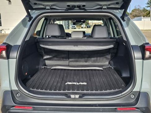 Used 2023 Toyota RAV4 XLE Premium image 28