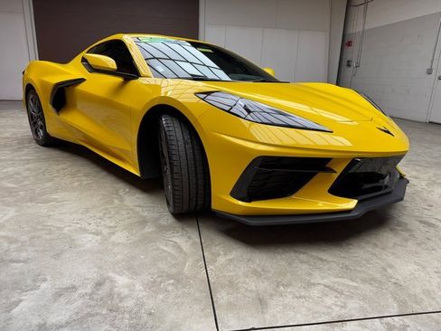 Used 2025 Chevrolet Corvette Stingray Coupe image 7