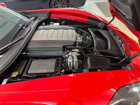 Used 2019 Chevrolet Corvette Stingray Convertible w/ 2LT Preferred Equipment Group RWD image 23