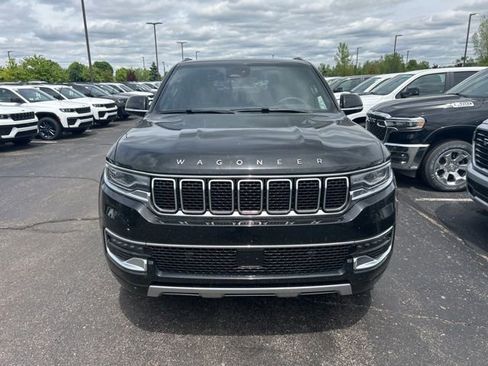 Used 2024 Jeep Wagoneer Series II AWD/4WD image 6