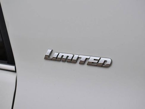 Used 2018 Toyota 4Runner Limited image 8