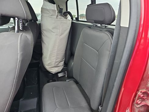 Used 2018 Chevrolet Colorado LT w/ LT Convenience Package AWD/4WD image 14