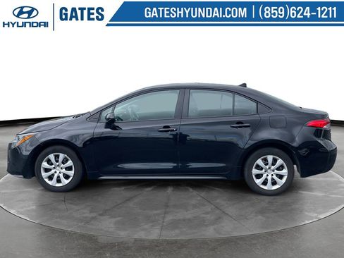Used 2025 Toyota Corolla LE FWD image 6