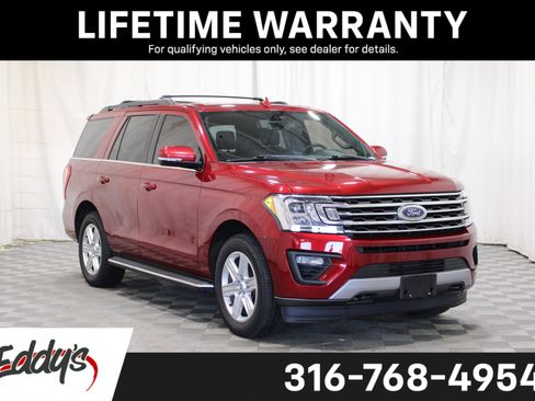 Used 2018 Ford Expedition XLT w/ Equipment Group 202A AWD/4WD image 1