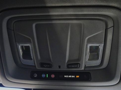 Used 2023 Chevrolet Silverado 1500 LT image 16