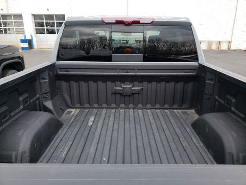 Used 2025 Chevrolet Silverado 1500 ZR2 w/ Technology Package AWD/4WD image 23