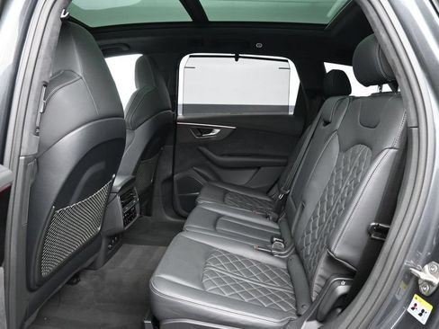 Used 2023 Audi SQ7 Prestige w/ Prestige Package AWD/4WD image 21