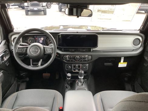 New 2025 Jeep Wrangler Unlimited Sport image 10
