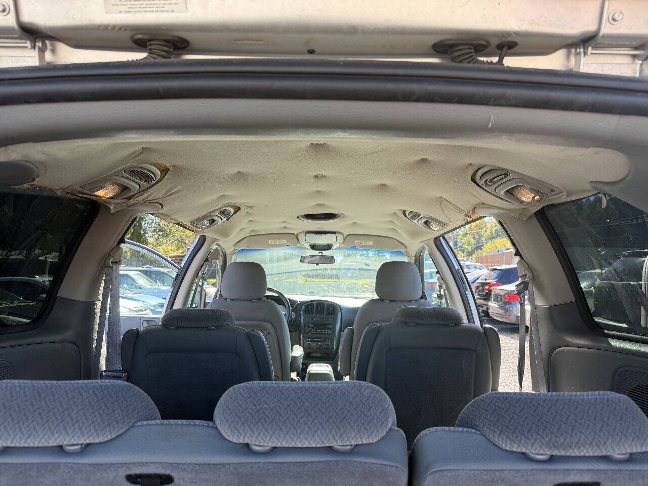 Used 2006 Dodge Grand Caravan SXT FWD image 14