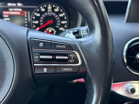 Used 2018 Kia Stinger Premium AWD/4WD image 16