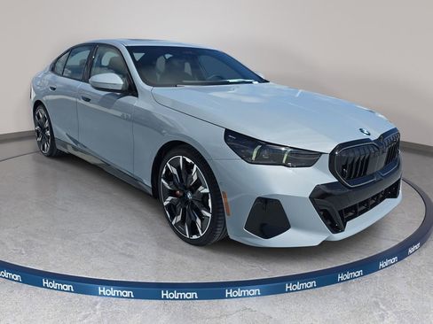 New 2026 BMW 530i w/ M Sport Package image 3