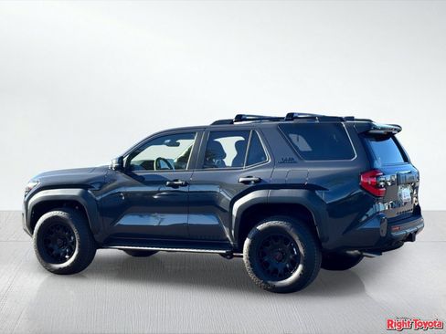 Certified 2026 Toyota 4Runner TRD Off-Road Premium AWD/4WD image 5