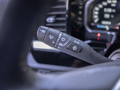 Used 2024 GMC Sierra 1500 SLE image 19