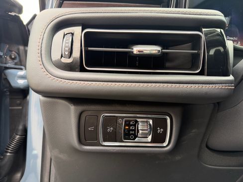 New 2026 Lincoln Aviator Reserve AWD/4WD image 28