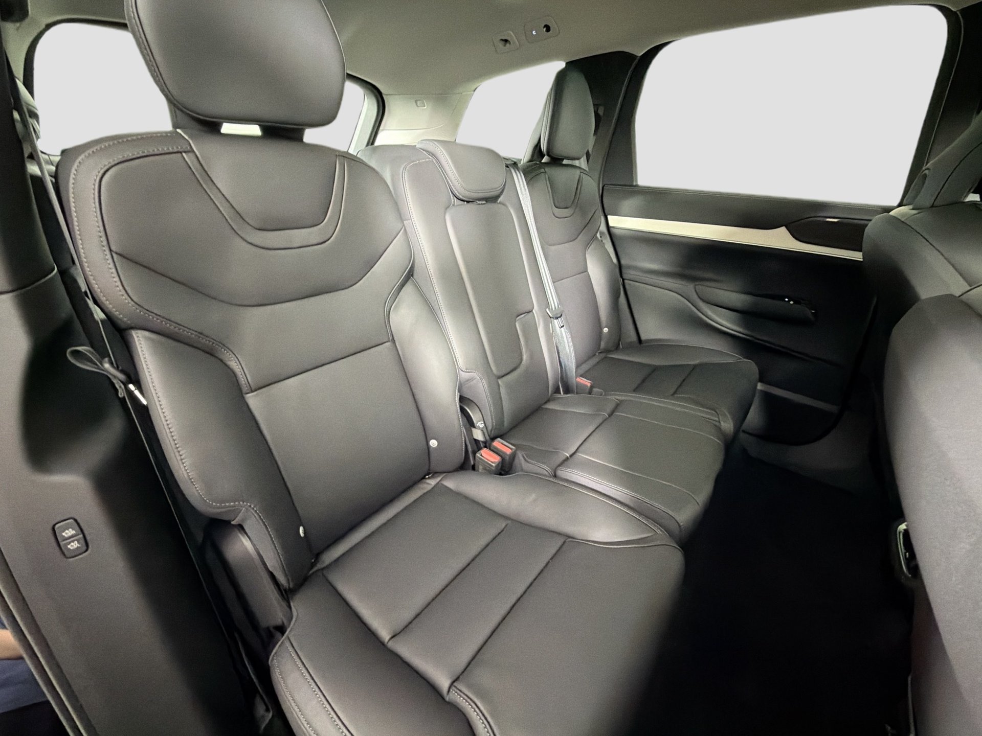 New 2026 Volvo EX90 Ultra AWD/4WD image 27