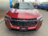 New 2025 Chevrolet Trax RS w/ Sunroof Package image 2