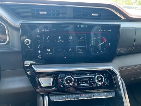 Used 2023 GMC Sierra 1500 Denali AWD/4WD image 15