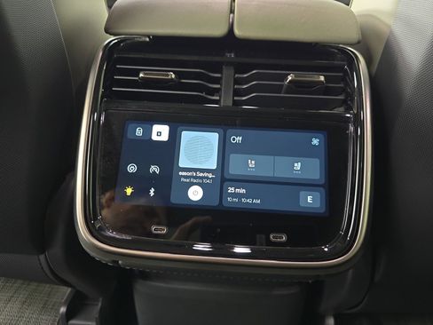 Used 2023 Rivian R1S Adventure image 30