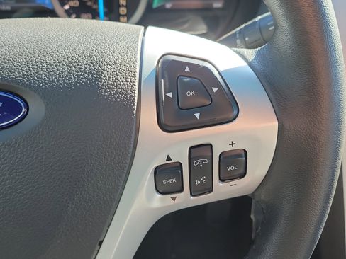 Used 2015 Ford Explorer XLT w/ Equipment Group 202B image 29