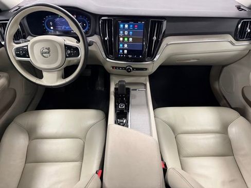 Used 2023 Volvo S60 B5 Plus image 16