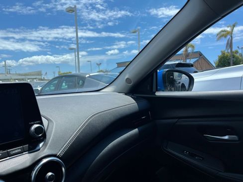 Used 2025 Nissan Sentra SV FWD image 35