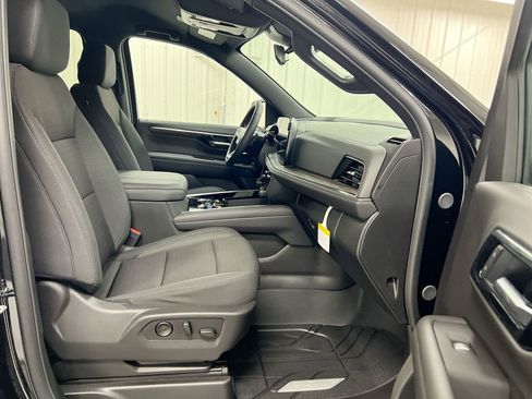 New 2026 Chevrolet Suburban LS AWD/4WD image 22