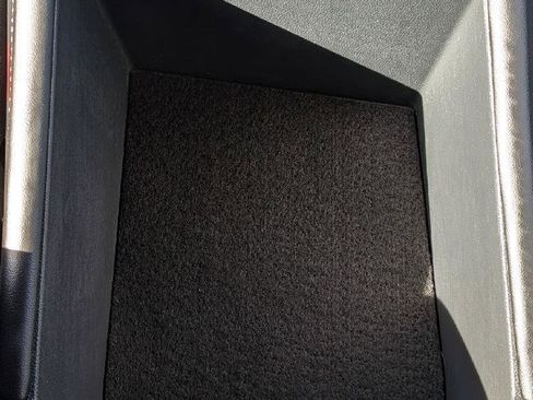 Used 2024 Volkswagen Atlas Cross Sport SEL R-Line AWD/4WD image 19