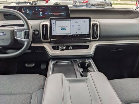 Certified 2025 Ford Expedition Max Active RWD image 16