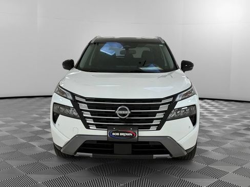 Used 2024 Nissan Rogue SL AWD/4WD image 8