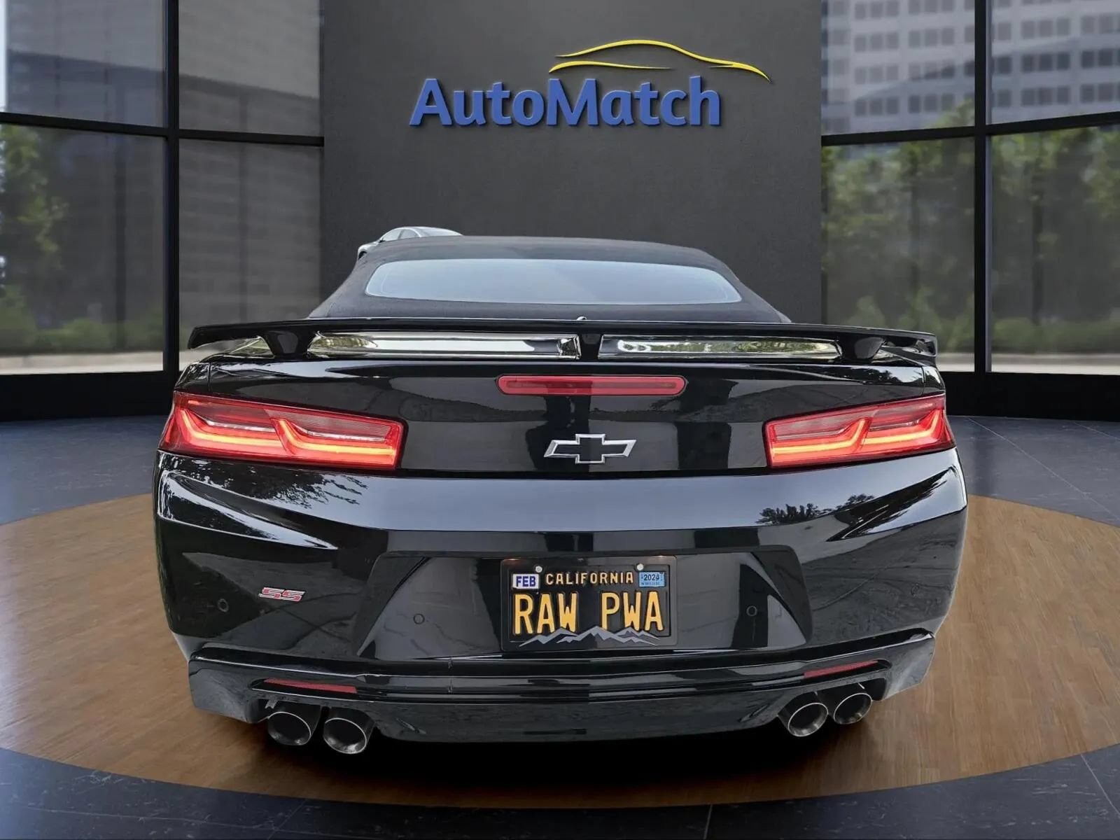Used 2017 Chevrolet Camaro SS RWD image 5