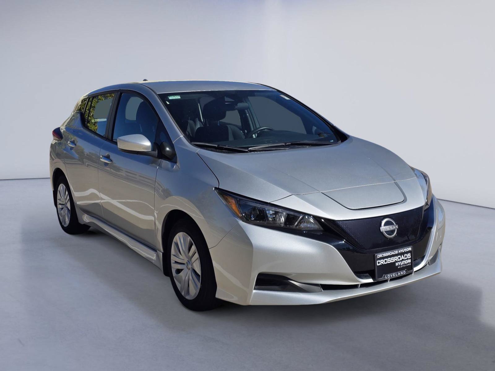 Used 2025 Nissan Leaf S FWD image 8
