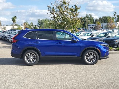 Certified 2025 Honda CR-V EX image 3