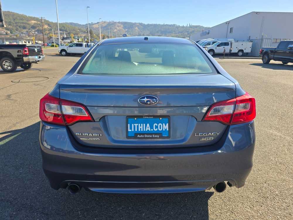 Used 2015 Subaru Legacy 3.6R Limited AWD/4WD image 4