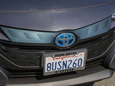 Used 2021 Toyota Prius Prime XLE FWD image 6