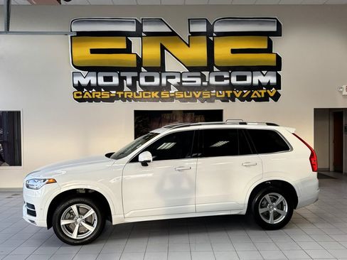 Used 2018 Volvo XC90 T5 Momentum w/ Convenience Package image 57
